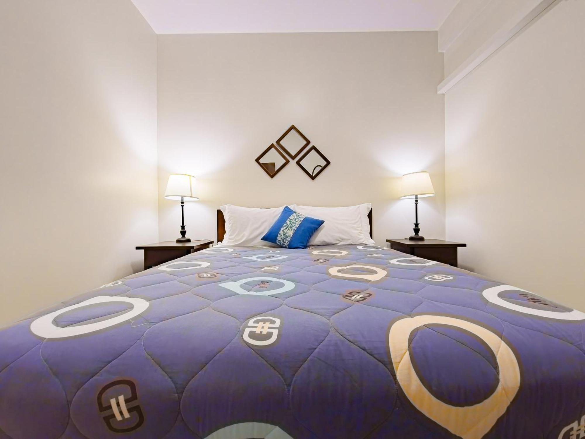 Louis' Apartments Placencia エクステリア 写真