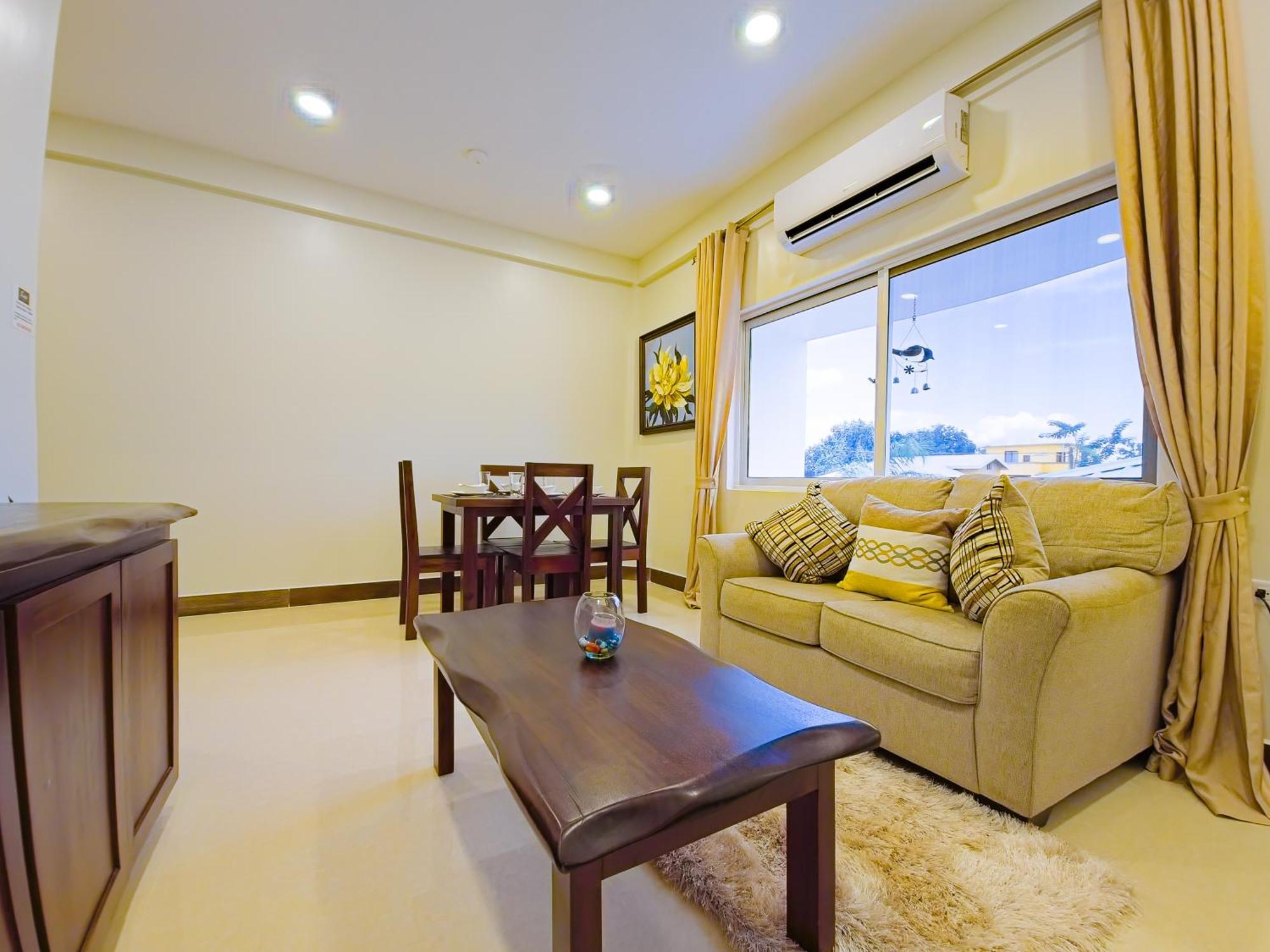 Louis' Apartments Placencia エクステリア 写真