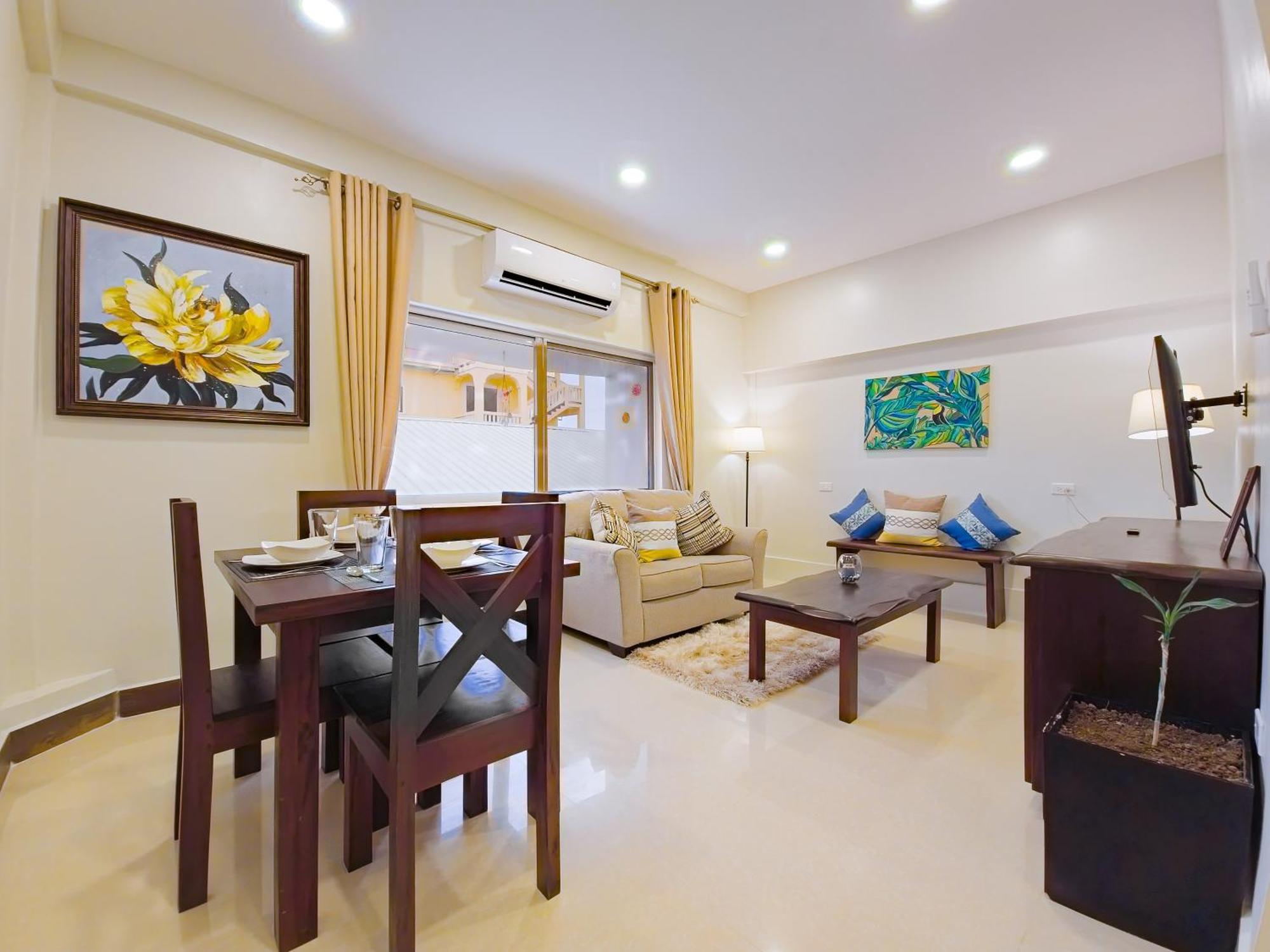 Louis' Apartments Placencia エクステリア 写真