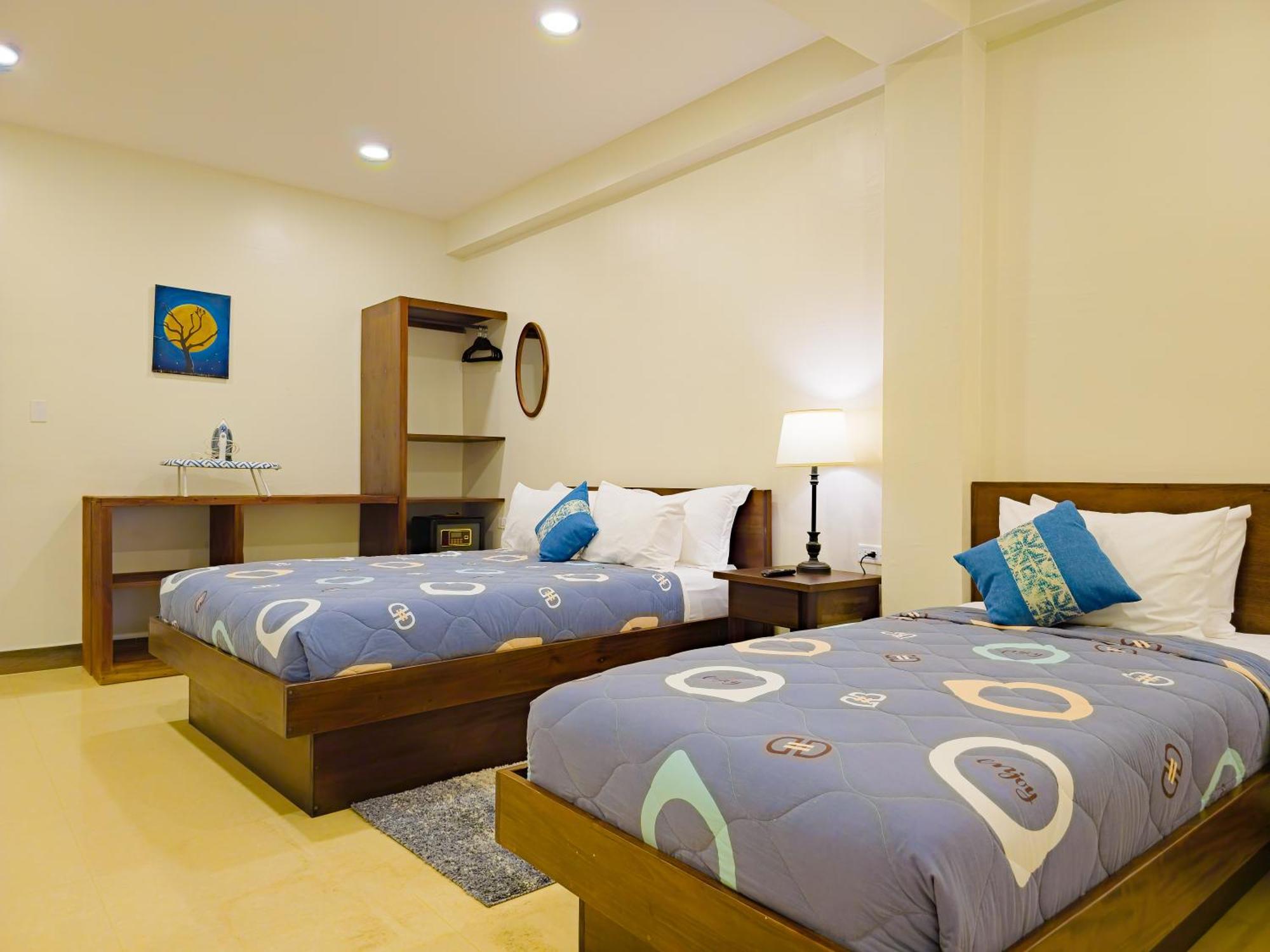 Louis' Apartments Placencia エクステリア 写真