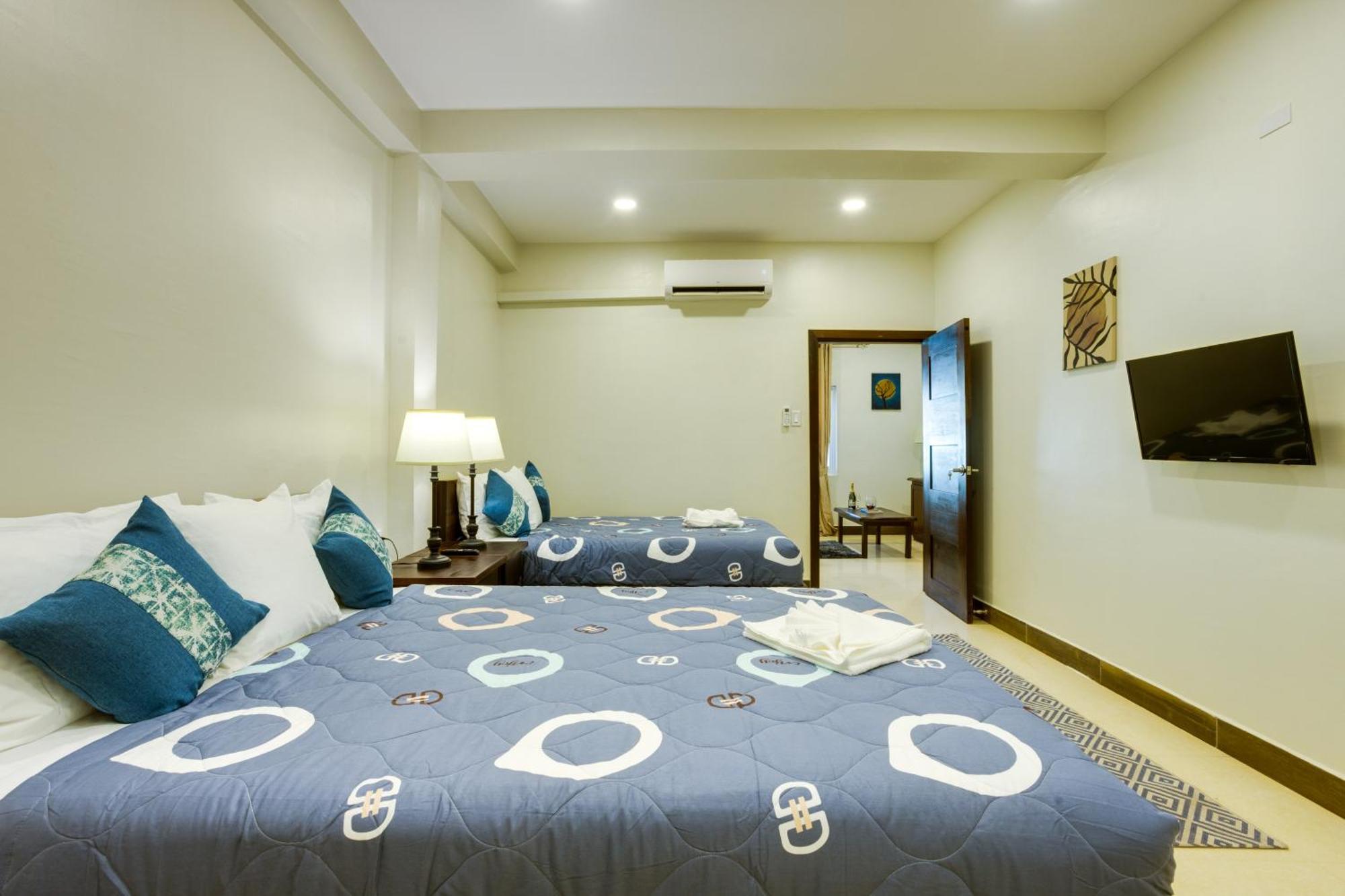 Louis' Apartments Placencia エクステリア 写真