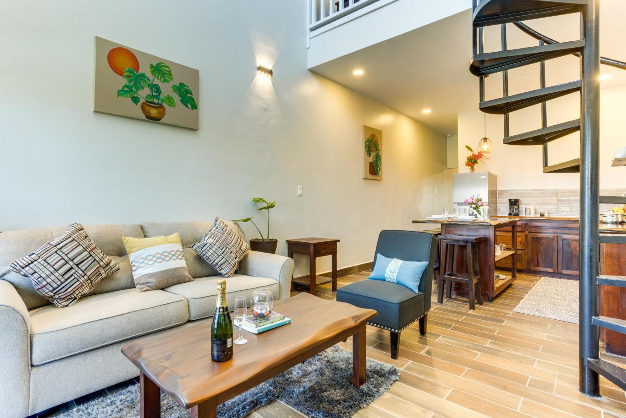 Louis' Apartments Placencia エクステリア 写真